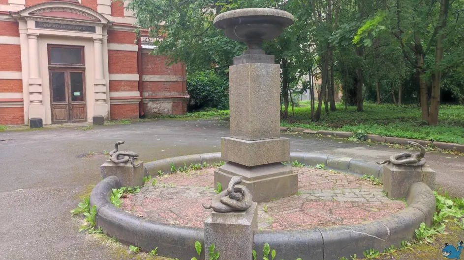 Парк и библиотека усадьбы Института экспериментальной медицины Парк и библиотека усадьбы Института экспериментальной медицины