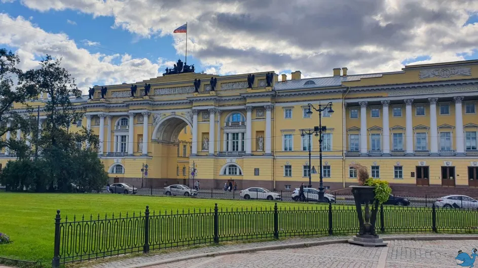 Летнее путешествие в Петербург для групп Летнее путешествие в Петербург для групп