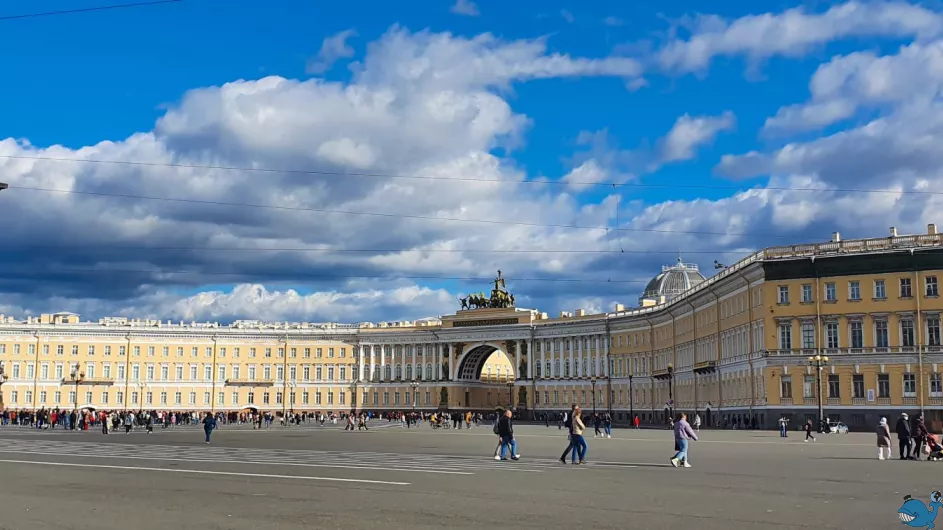 Обзорная автобусная экскурсия по Санкт-Петербургу с прогулкой на теплоходе