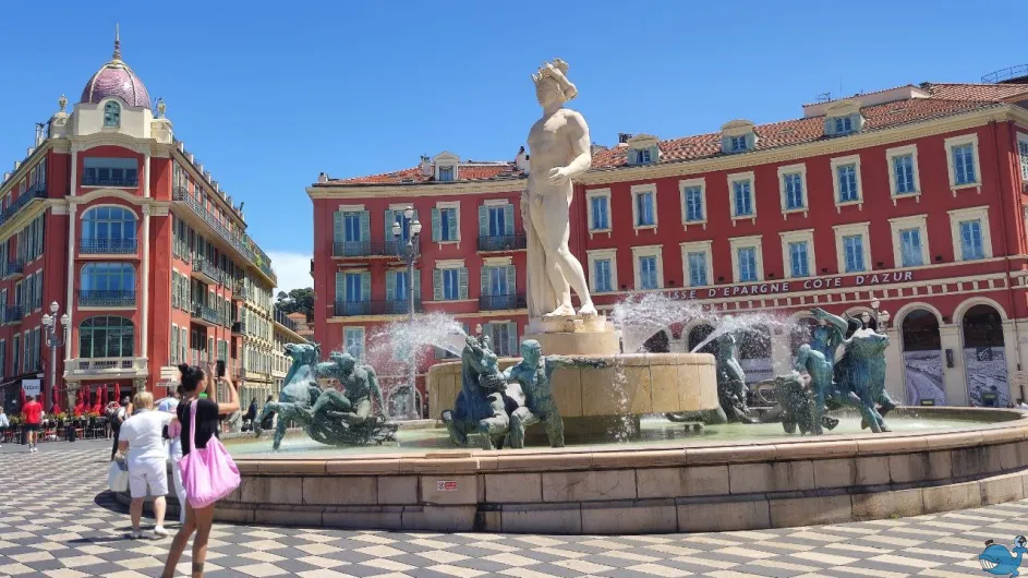 Фестиваль лимонов в Ментоне и карнавал в Ницце