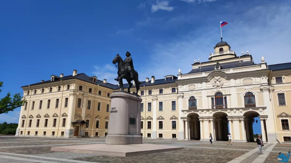 Экскурсия в Константиновский дворец (дворец конгрессов) в Стрельне
